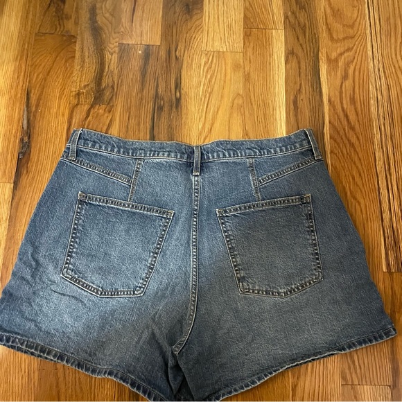 UNIVERSAL THREAD JEAN SHORTS - Picture 3 of 8
